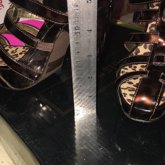 Gladiator Sandals Bronze Metallic - Picture 4 of 7